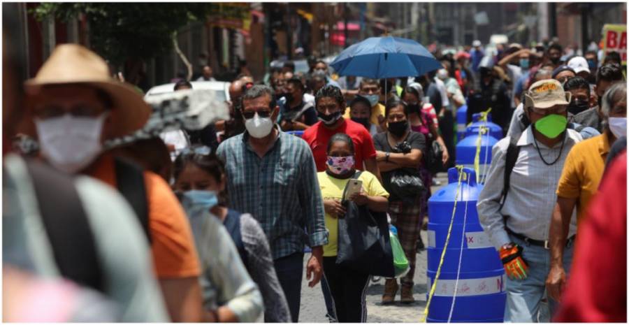 Tasa de desempleo en M&eacute;xico baja a 2.6 % en octubre, pero informalidad laboral crece a 55.7 %