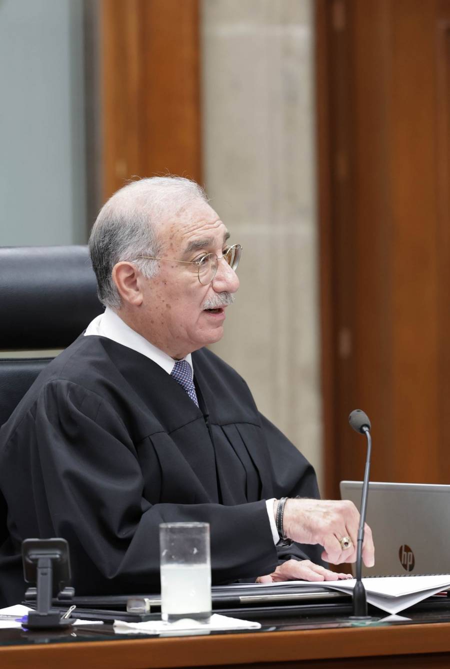 Pol&eacute;mica en la FIL Guadalajara por voto de P&eacute;rez Day&aacute;n que aval&oacute; reforma judicial