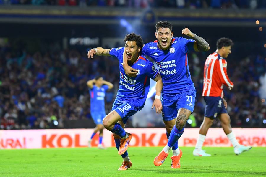 Cruz Azul avanza a semifinales tras superar a Chivas de Guadalajara