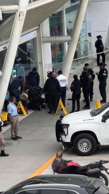 Ataque armado en Plaza Arkana deja al menos dos muertos y un herido en Cuautitl&aacute;n Izcalli