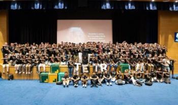 Tetr College of Business beca a mexicanos para estudiar negocios viajando por el mundo