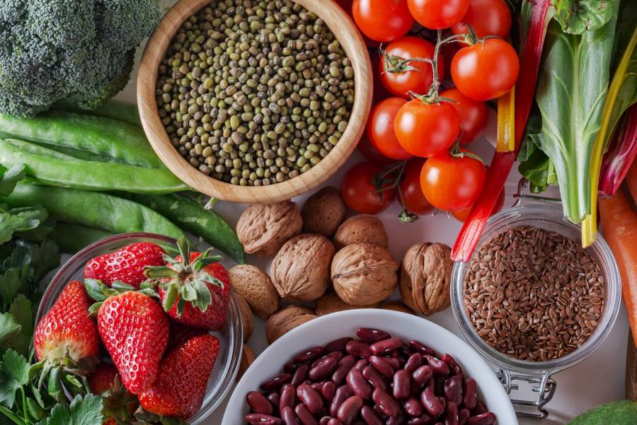 Expone La Cosmopolitana beneficios de alimentos plant based