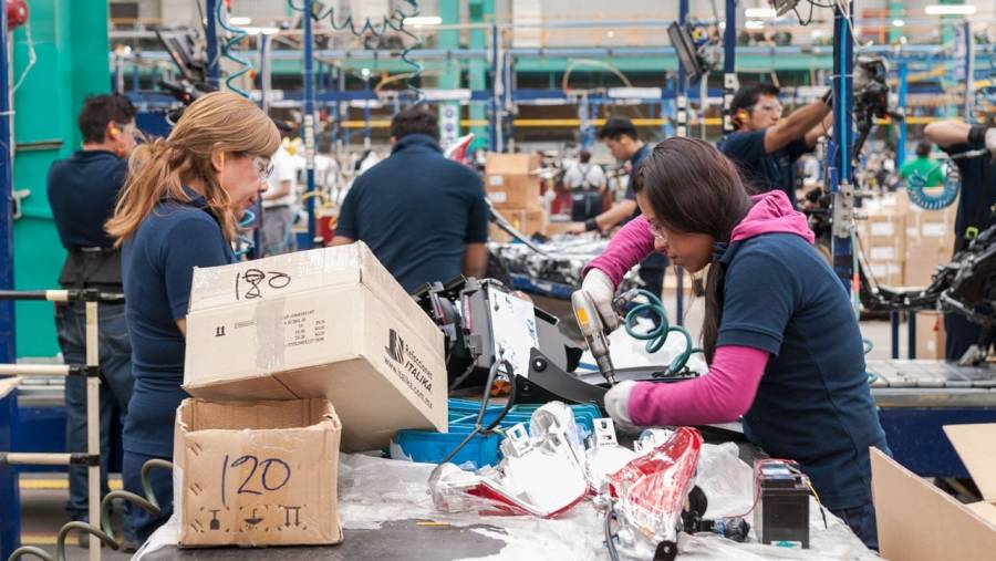 Sheinbaum impulsa reducción gradual de jornada laboral en México a 40 horas semanales