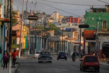 Apag&oacute;n masivo deja sin electricidad a la mitad occidental de Cuba