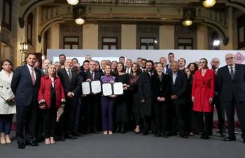 Claudia Sheinbaum anuncia reforma para jornada laboral de 40 horas