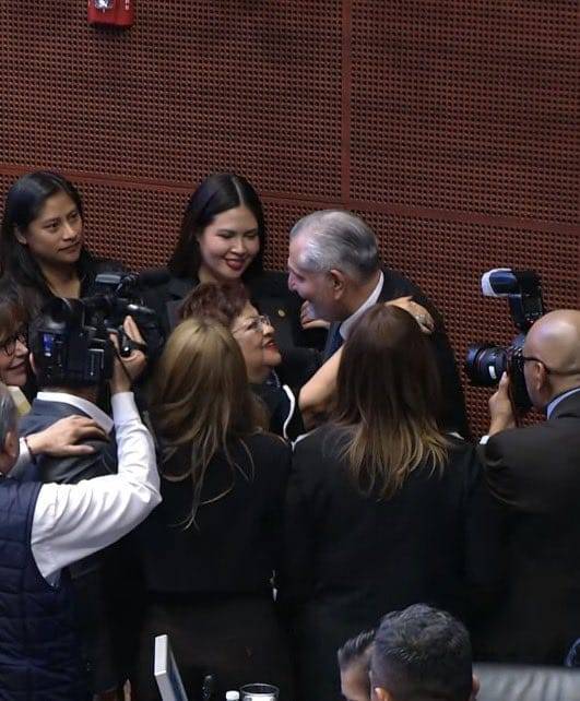 Presidenta celebra nombramiento de Ernestina Godoy en la FGR