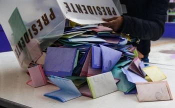 Mujeres encabezan la participaci&oacute;n electoral en 2024 mientras disminuye la asistencia masculina