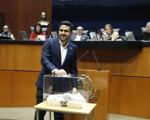 Voto por Ernestina Godoy no es un cheque en blanco