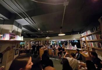Club de lectura Service95 se estrena en CDMX con un evento al estilo nocturno