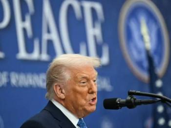 Nuevo ataque de EEUU en el Pac&iacute;fico deja cuatro muertos y desata nueva ola de cr&iacute;ticas