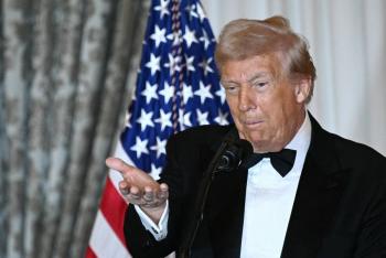 Trump ataca a dem&oacute;cratas tras apu&ntilde;alamiento en tren ligero de Charlotte