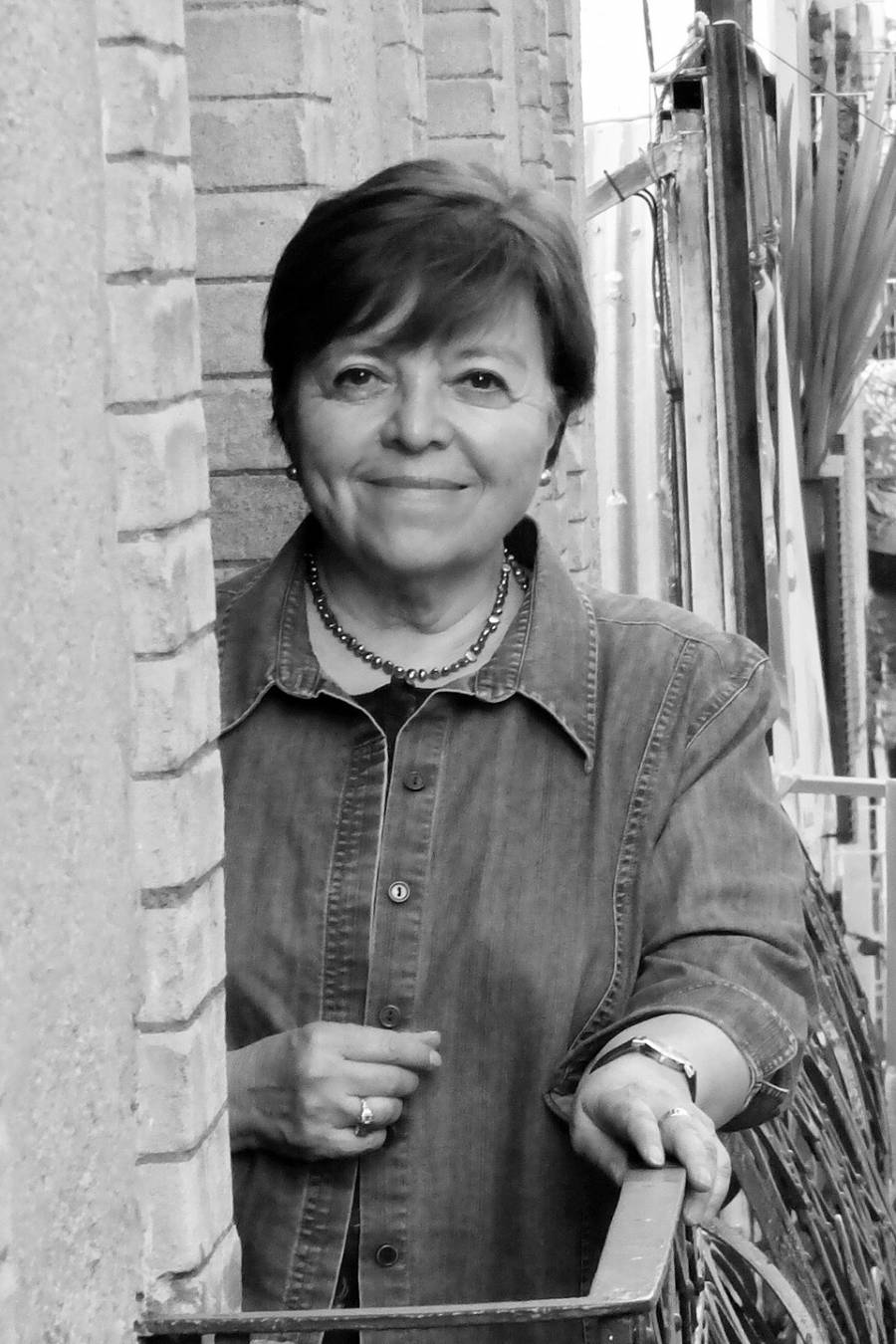 Elsa Cross recibe el Premio Excelencia en las Letras Jos&eacute; Emilio Pacheco 2026