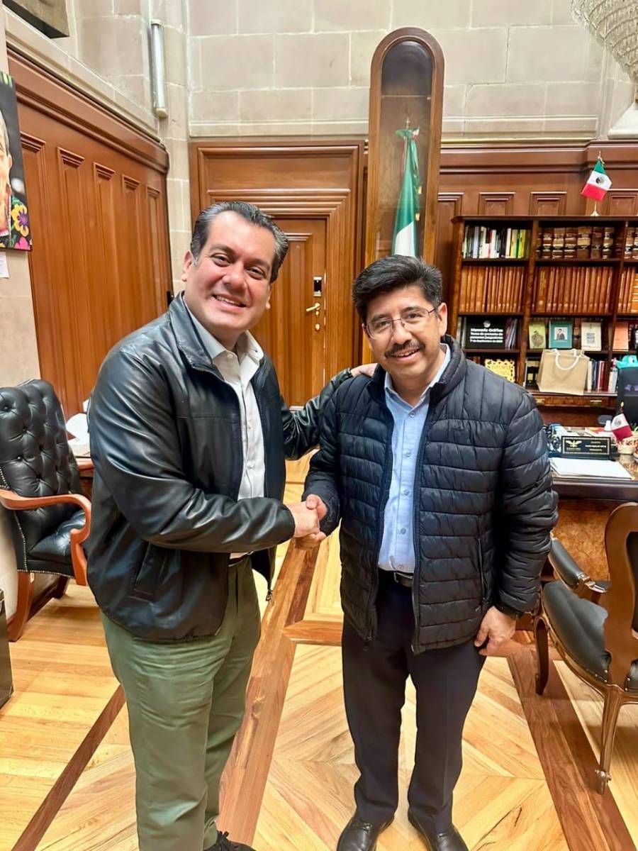 Ministro presidente recibe de Guti&eacute;rrez Luna 100 mil firmas de tamaulipecos para que se haga justicia en caso Cabeza de Vaca