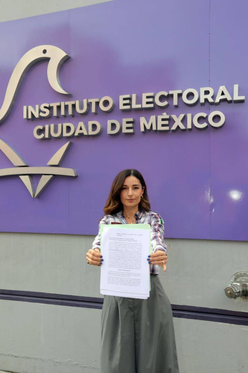 Laura Ballesteros denuncia ante IECM uso masivo de basura plástica en propaganda electoral