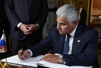 Mulino viaja a Oslo invitado por Machado para recibir Nobel de la Paz
