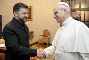 Zelenski se re&uacute;ne con el papa y prepara una respuesta al plan de EEUU para Ucrania