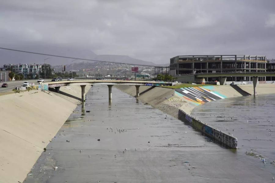 Donald Trump exige a México atender contaminación del río Tijuana