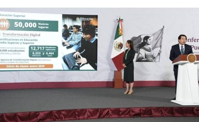 SEP otorgar&aacute; beca Gertrudis Bocanegra a m&aacute;s de 80 mil j&oacute;venes de Michoac&aacute;n para transporte