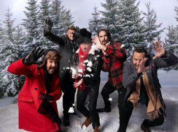LOS BACKSTREET BOYS LANZAN LA EDICI&Oacute;N DIGITAL DE LUJO DE ‘A VERY BACKSTREET CHRISTMAS’