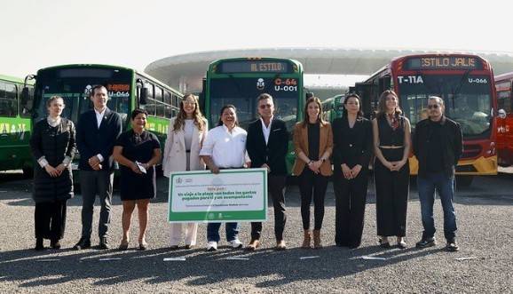 Jalisco incorpora 100 camiones Mercedes Benz para modernizar el transporte p&uacute;blico del AMG