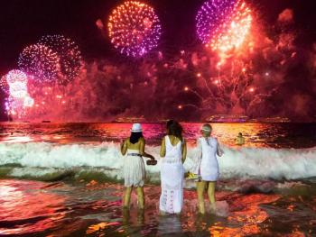 The Golden Ritual: el deseo de A&ntilde;o Nuevo convertido en esferas