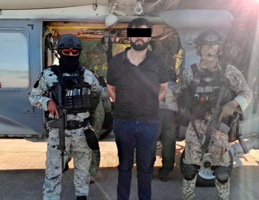 Familiares acusan traslado de 55 mexicanos a EU sin debido proceso de extradición