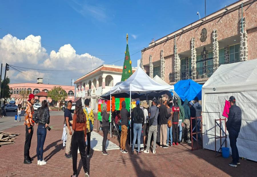 Trabajadores despedidos de Tecámac solicitan intervención de la gobernadora Delfina Gómez
