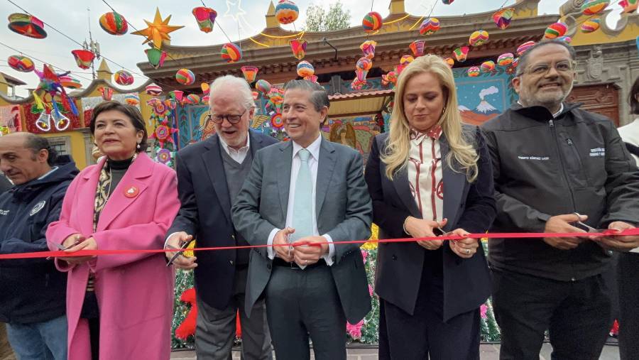 Inauguran belén navideño en el Palacio de Cortés con artesanos de Coyoacán