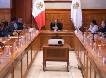 Gobernadora de Veracruz sostiene reuni&oacute;n in&eacute;dita con directores escolares para supervisar obras educativas