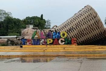 Colapsa el monumento “El Colotero” en &Aacute;lamo, Veracruz tras da&ntilde;os por lluvias
