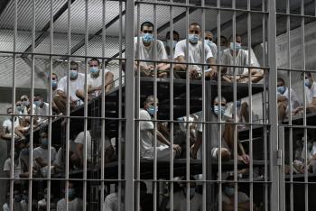 Condenan a pandilleros en El Salvador a penas de hasta mil a&ntilde;os de c&aacute;rcel