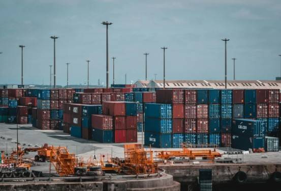 Entre super&aacute;vit y ajustes: el contraste que marca el rumbo exportador rumbo a 2026