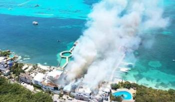 Detienen a presunto responsable de incendio que destruy&oacute; 250 palapas en Mahahual, Quintana Roo