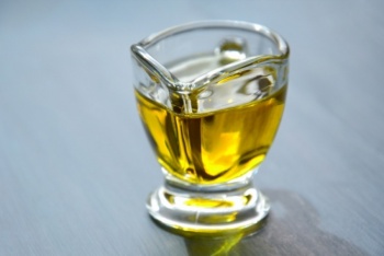 Diferencias entre aceites de cocina: cu&aacute;l usar para fre&iacute;r y cu&aacute;l para aderezar