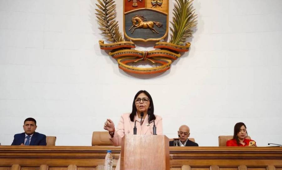 Delcy Rodríguez exige pruebas de vida de Nicolás Maduro tras ataque militar en Venezuela