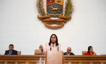 Delcy Rodr&iacute;guez exige pruebas de vida de Nicol&aacute;s Maduro tras ataque militar en Venezuela