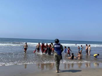 Marina rescata a cuatro personas en Playa Linda durante operativo invernal
