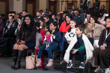 Sheinbaum celebra D&iacute;a de Reyes con ni&ntilde;as y ni&ntilde;os en ma&ntilde;anera