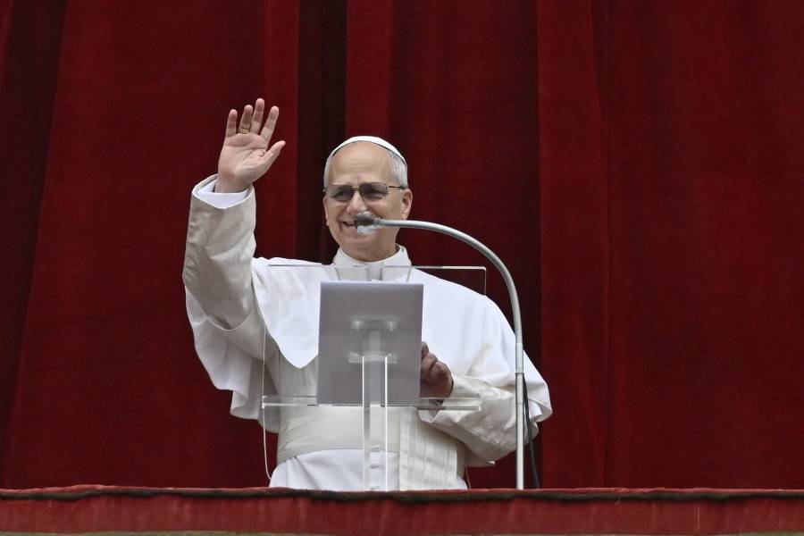 Papa convoca a cardenales de todo el mundo tras los llamados a una gobernanza colegiada