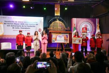 Loter&iacute;a Nacional presenta billete conmemorativo por 450 a&ntilde;os de la fundaci&oacute;n de Le&oacute;n, Guanajuato
