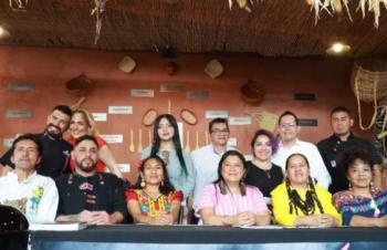 Re&uacute;nen cocineras tradicionales en Campo Marte con platillos de milpa y chinampa al centro