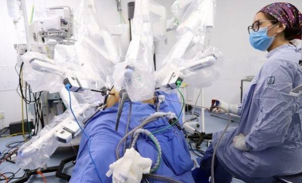 IMSS consolida liderazgo en cirug&iacute;a rob&oacute;tica oncol&oacute;gica con 982 procedimientos en tres a&ntilde;os