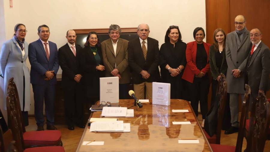 INE entrega a Comisión Presidencial propuestas para la Reforma Electoral