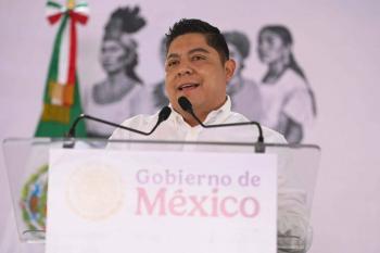 Gobernador de SLP frena reforma electoral que impon&iacute;a candidaturas femeninas en 2027