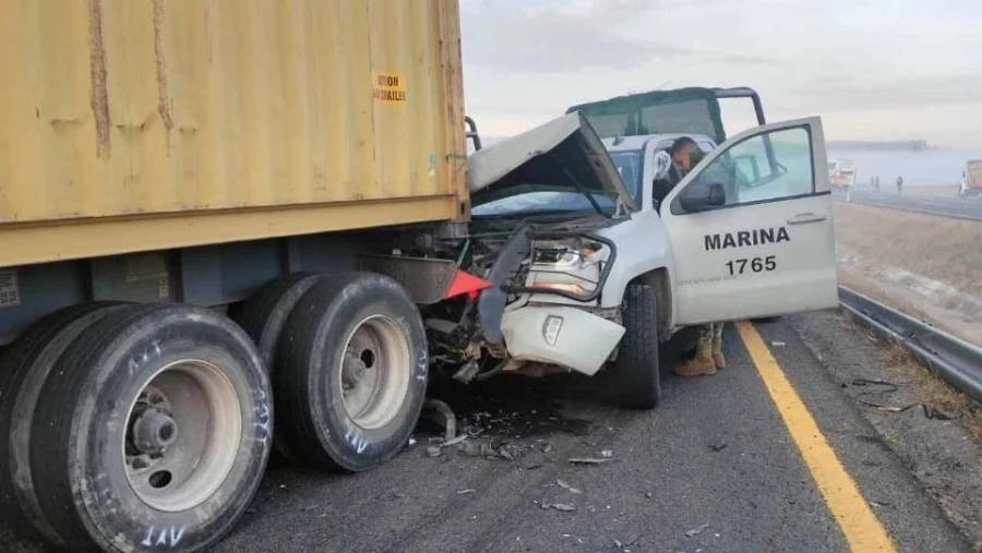 Fatal accidente en autopista México-Morelia-Guadalajara deja un muerto y 10 marinos heridos