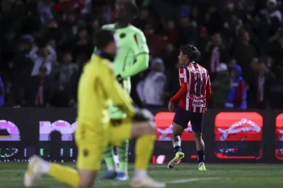 Chivas ganó en Juárez con gol agónico
