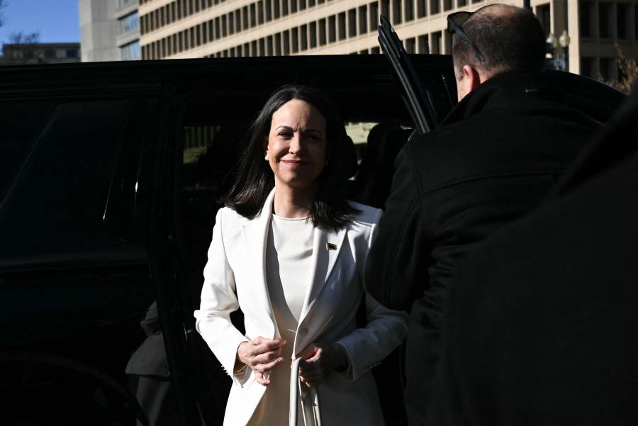 Trump recibe de forma privada a la líder opositora venezolana Machado