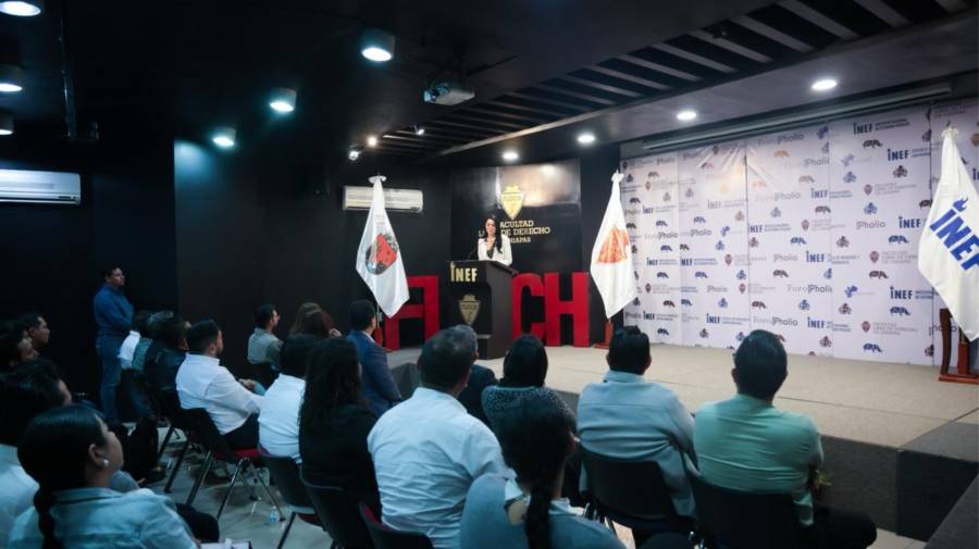 Gabriela Jiménez reconoce trabajo del gobierno de Chiapas y plantea desafíos de la comunicación política