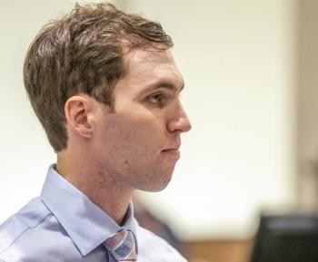Defensa del acusado por el homicidio de Charlie Kirk solicita apartar a la fiscal&iacute;a del proceso