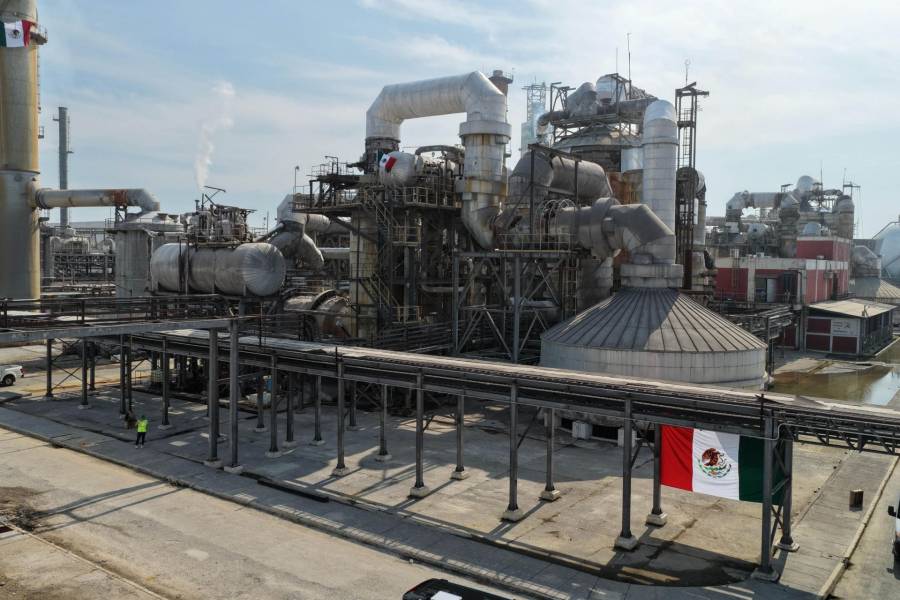 Pemex busca regresar a la Bolsa Mexicana con emisi&oacute;n de deuda por 1,800 mdd